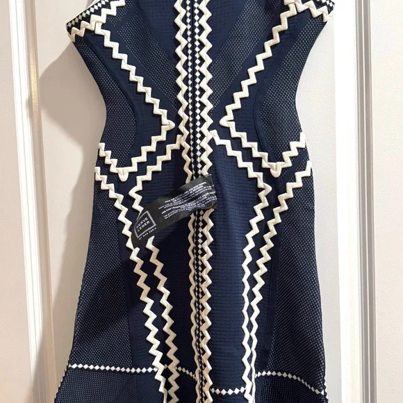 Herve Leger Navy and Cream Mini Dress - NWT - Picture 6 of 7